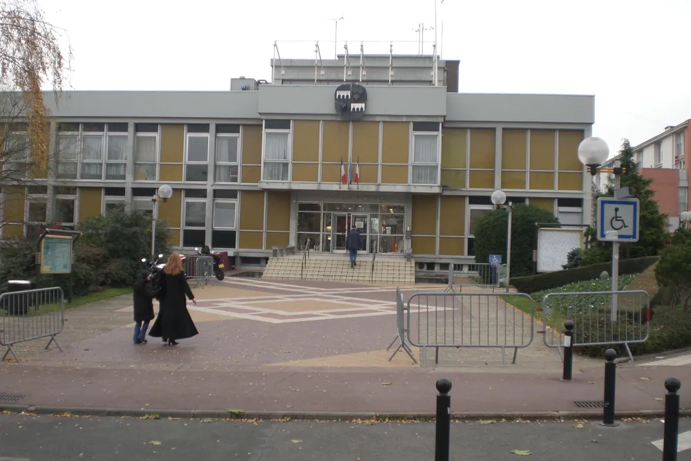 Hôtel de Ville de Arcueil (94110), commune desservie par Allo Nuisible Express