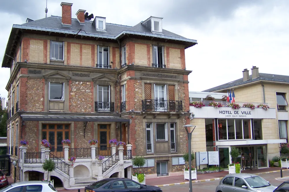Hôtel de Ville de Meudon (92190), commune desservie par Allo Nuisible Express