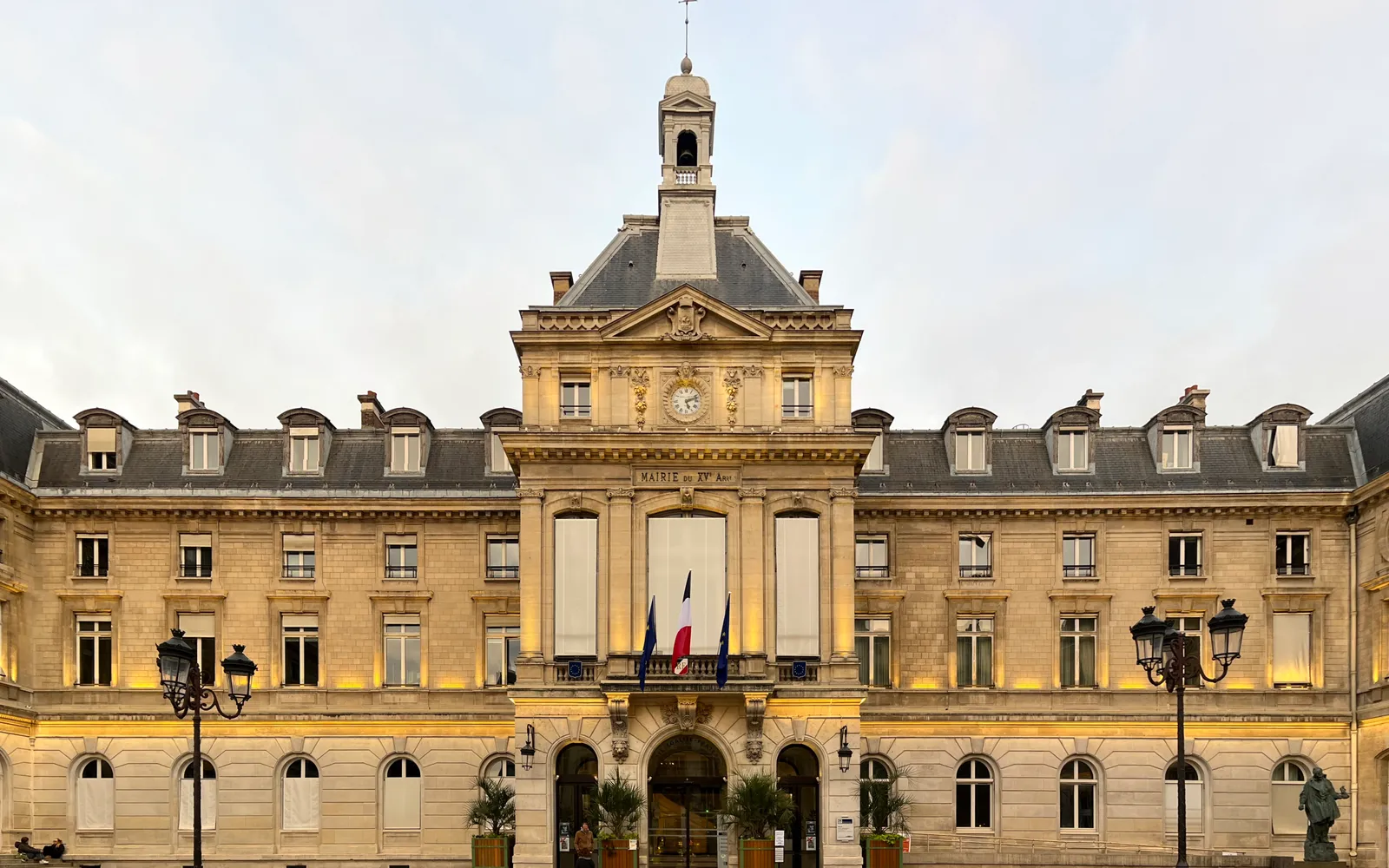 Mairie du 15e arrondissement de Paris (75015), arrondissement desservi par Allo Nuisible Express