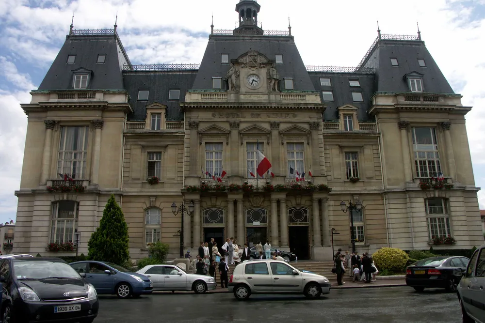 Hôtel de Ville de Saint-Maur-des-Fossés (94100), commune desservie par Allo Nuisible Express